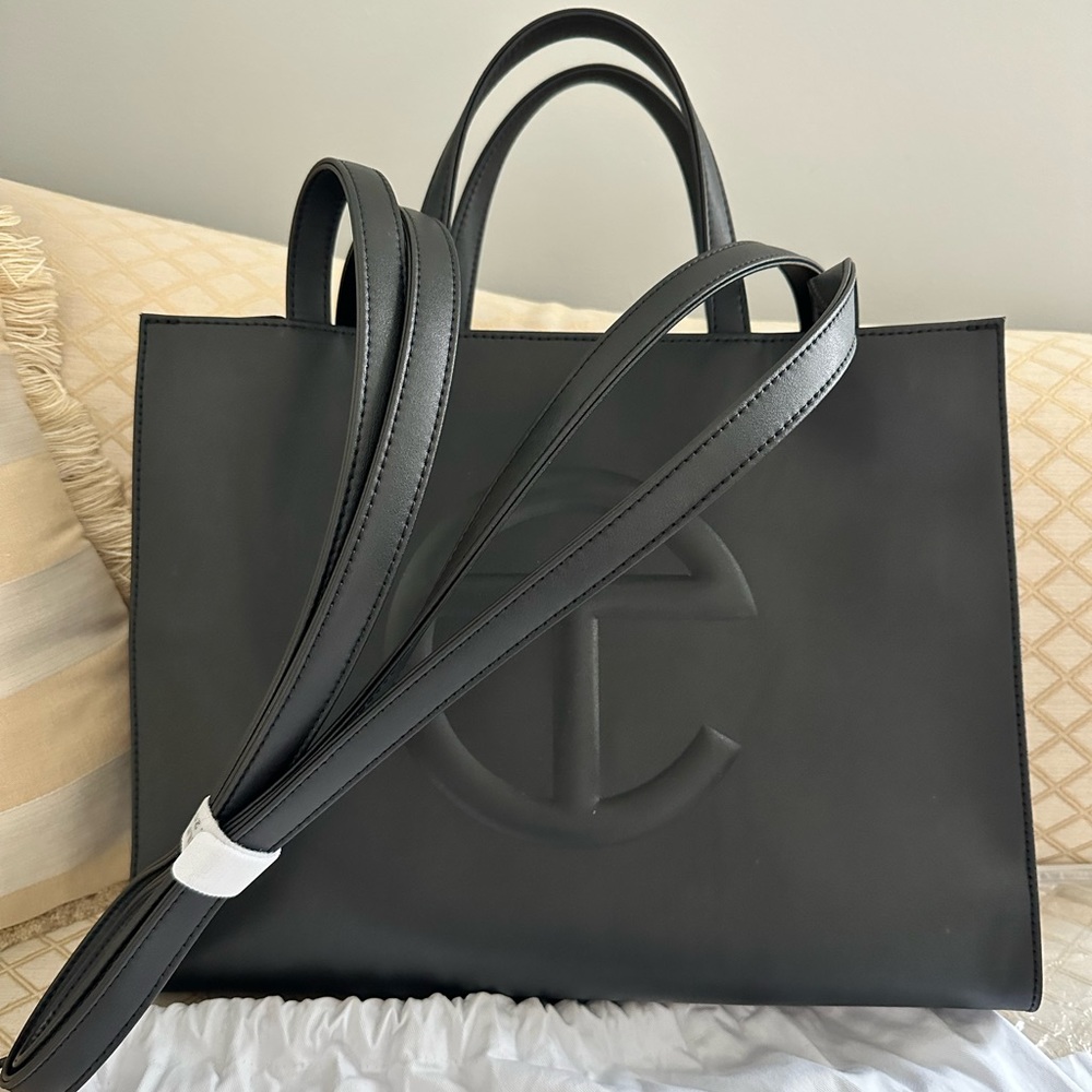 MINT CONDITION- Telfar Medium Shopping Bag- Black